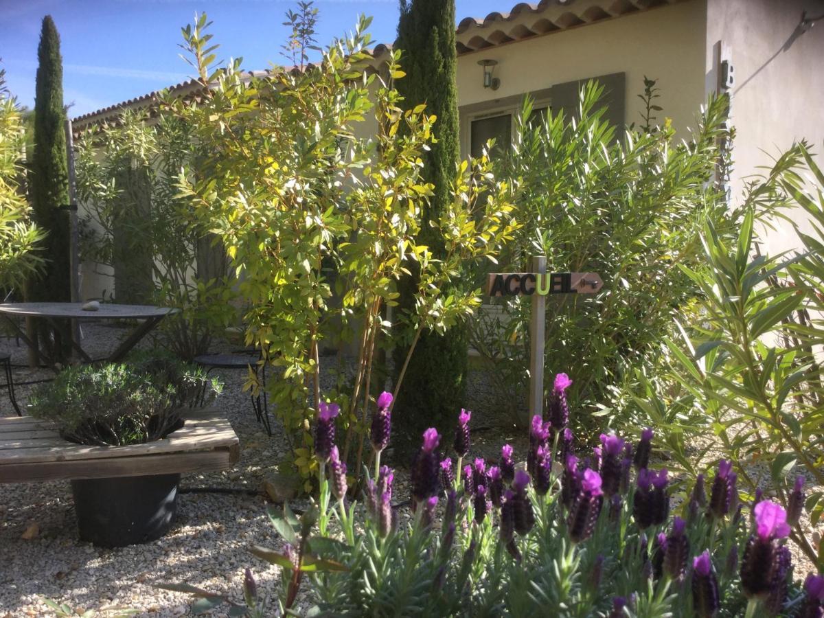 Le Jardin De Lau Villa Aubignan Exterior photo